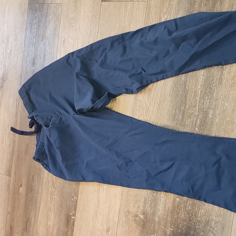 Small navy scrub pants